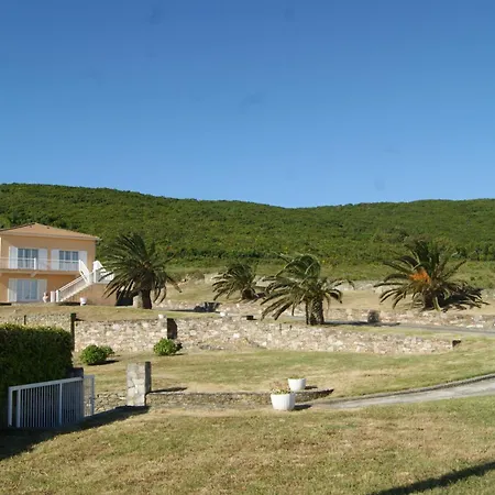 Maison Individuelle Avec Vue Sur - Les Lauriers *