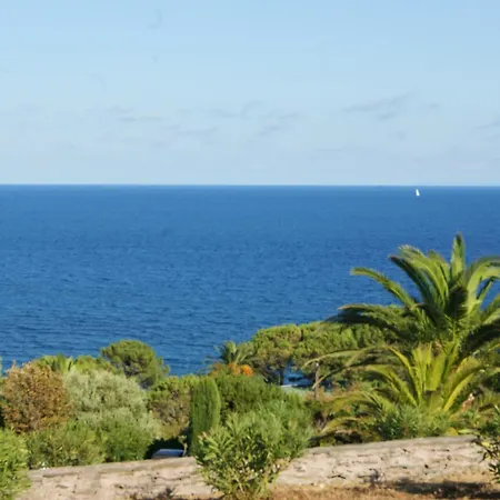 Maison Individuelle Avec Vue Sur - Les Lauriers *